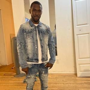 Meet your Posher, Don